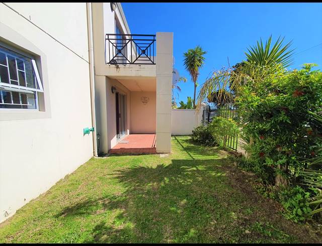 1 BEDROOM APARTMENT TO LET IN TOWNSEND ESTATE